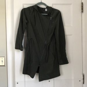 H&M Camo Green light jacket with hood